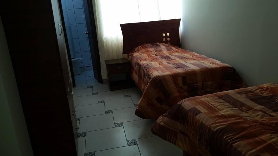 أنداهوايلاس El Parque Hotel المظهر الخارجي الصورة