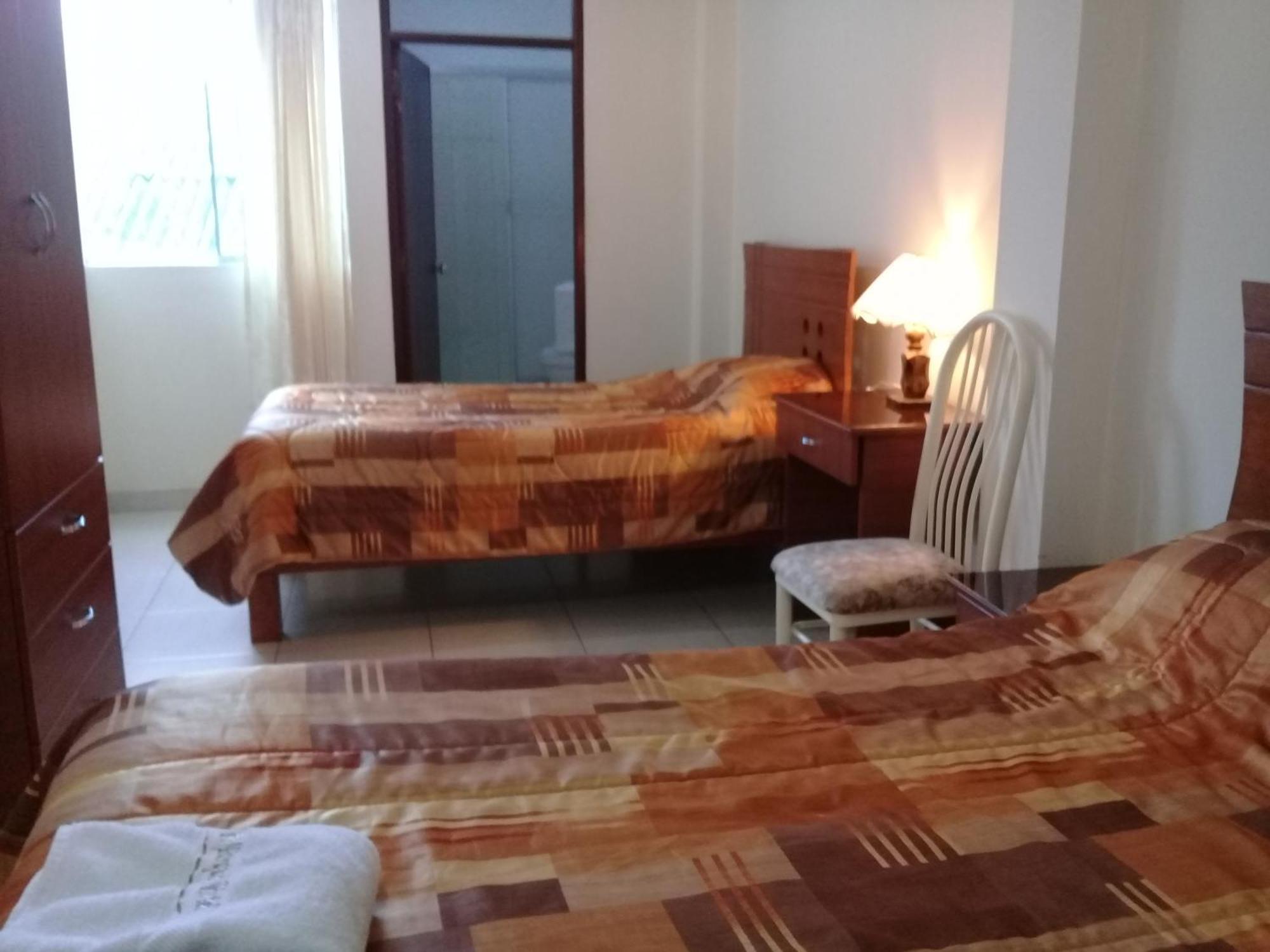 أنداهوايلاس El Parque Hotel المظهر الخارجي الصورة