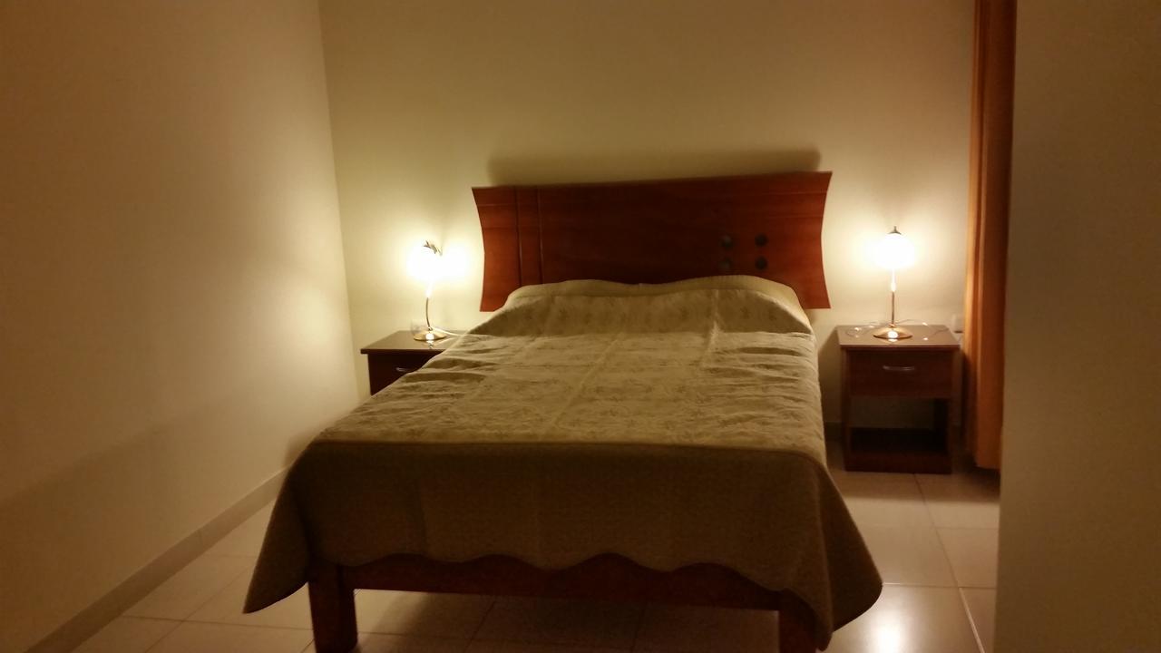 أنداهوايلاس El Parque Hotel المظهر الخارجي الصورة