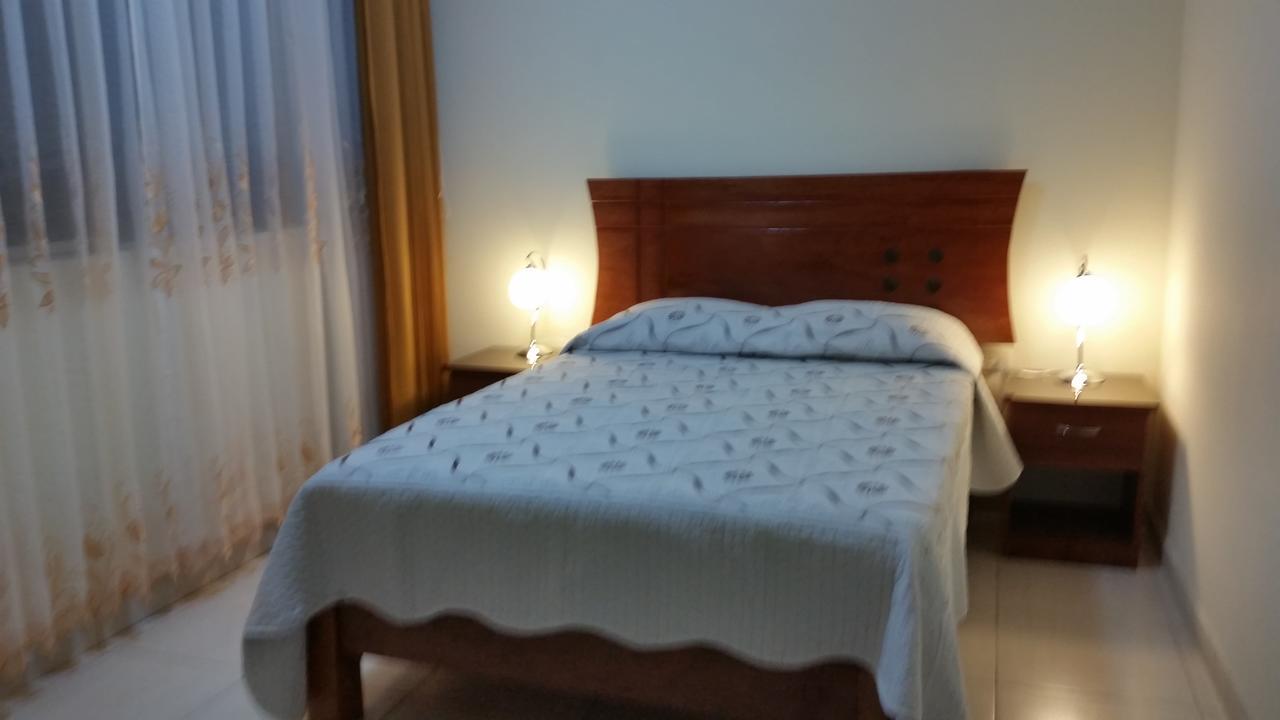 أنداهوايلاس El Parque Hotel المظهر الخارجي الصورة