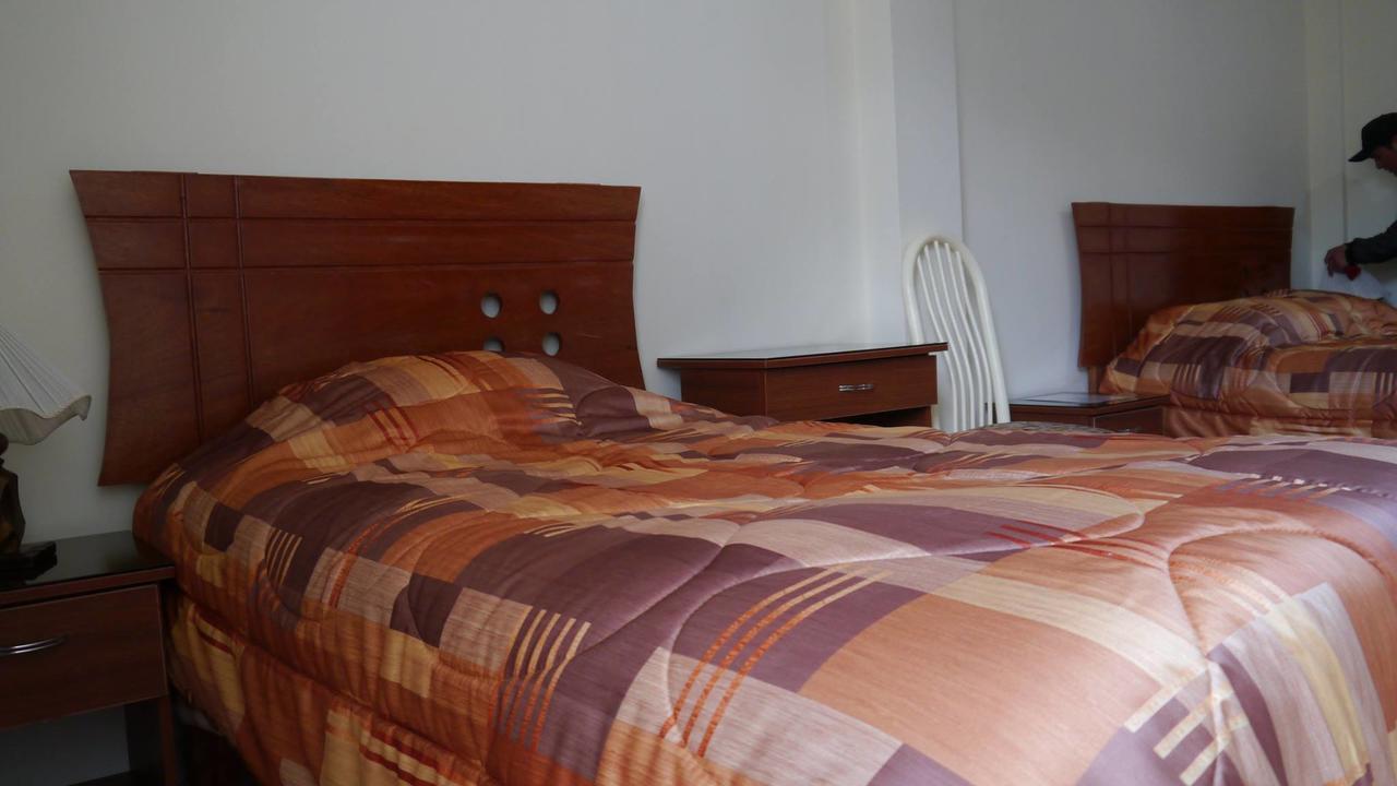 أنداهوايلاس El Parque Hotel المظهر الخارجي الصورة