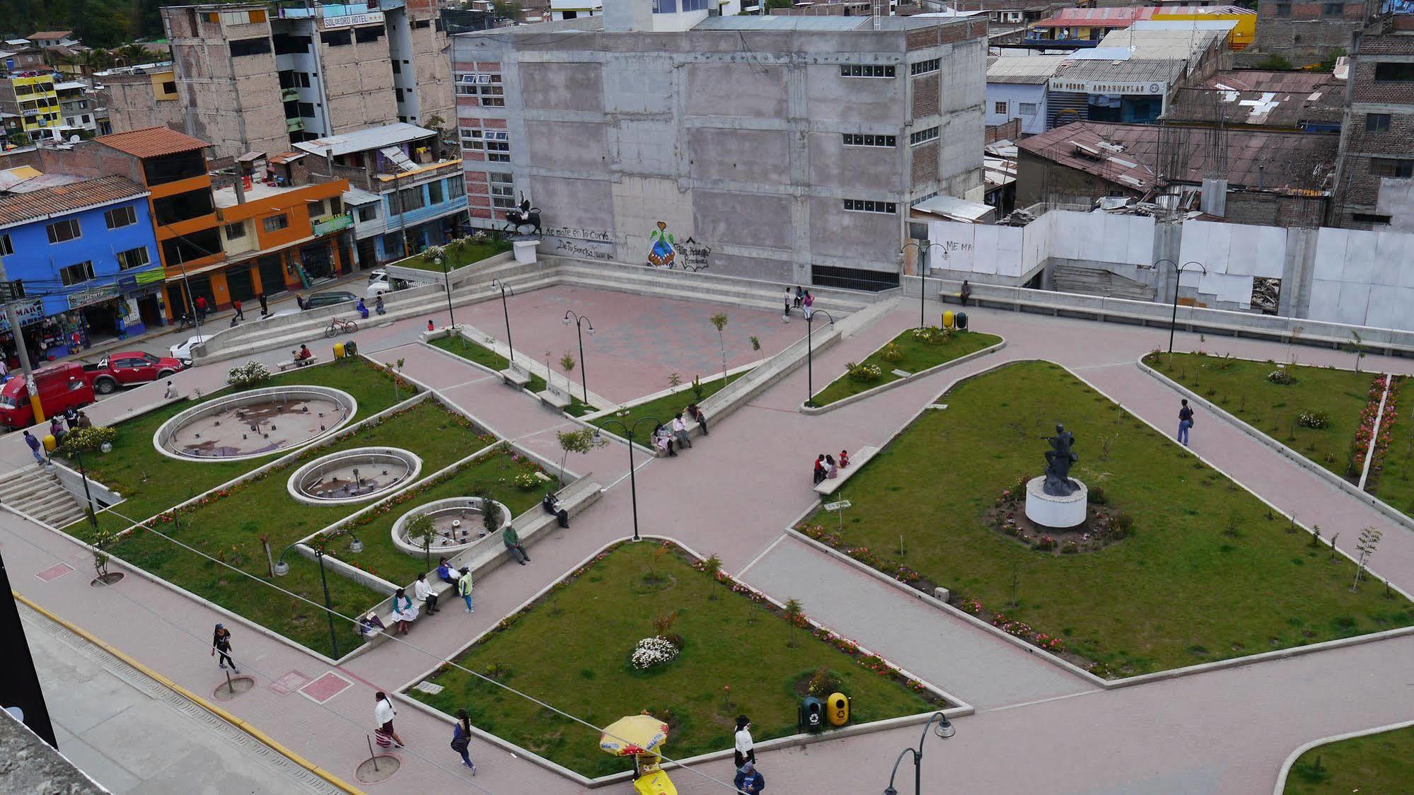 أنداهوايلاس El Parque Hotel المظهر الخارجي الصورة