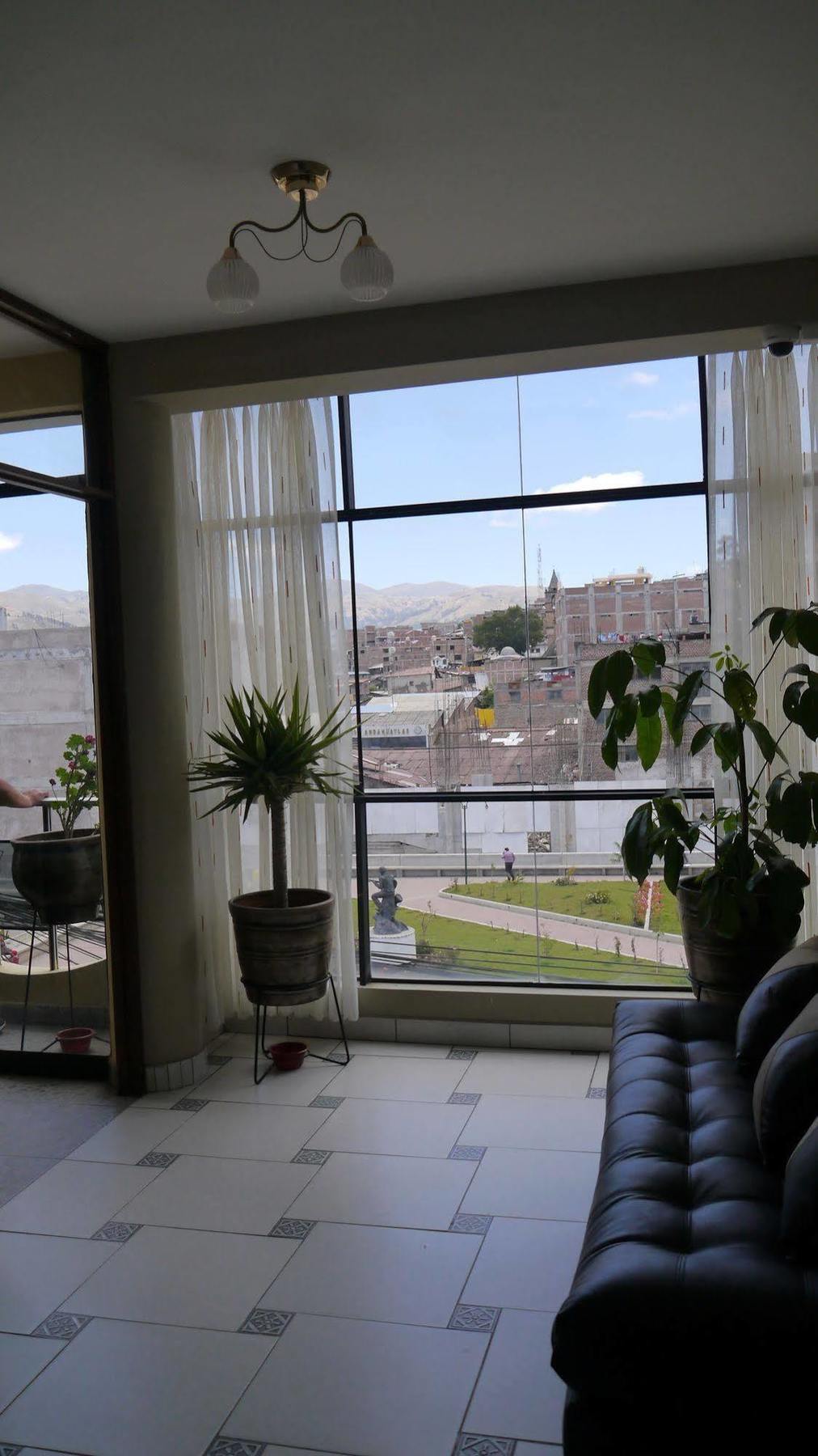أنداهوايلاس El Parque Hotel المظهر الخارجي الصورة